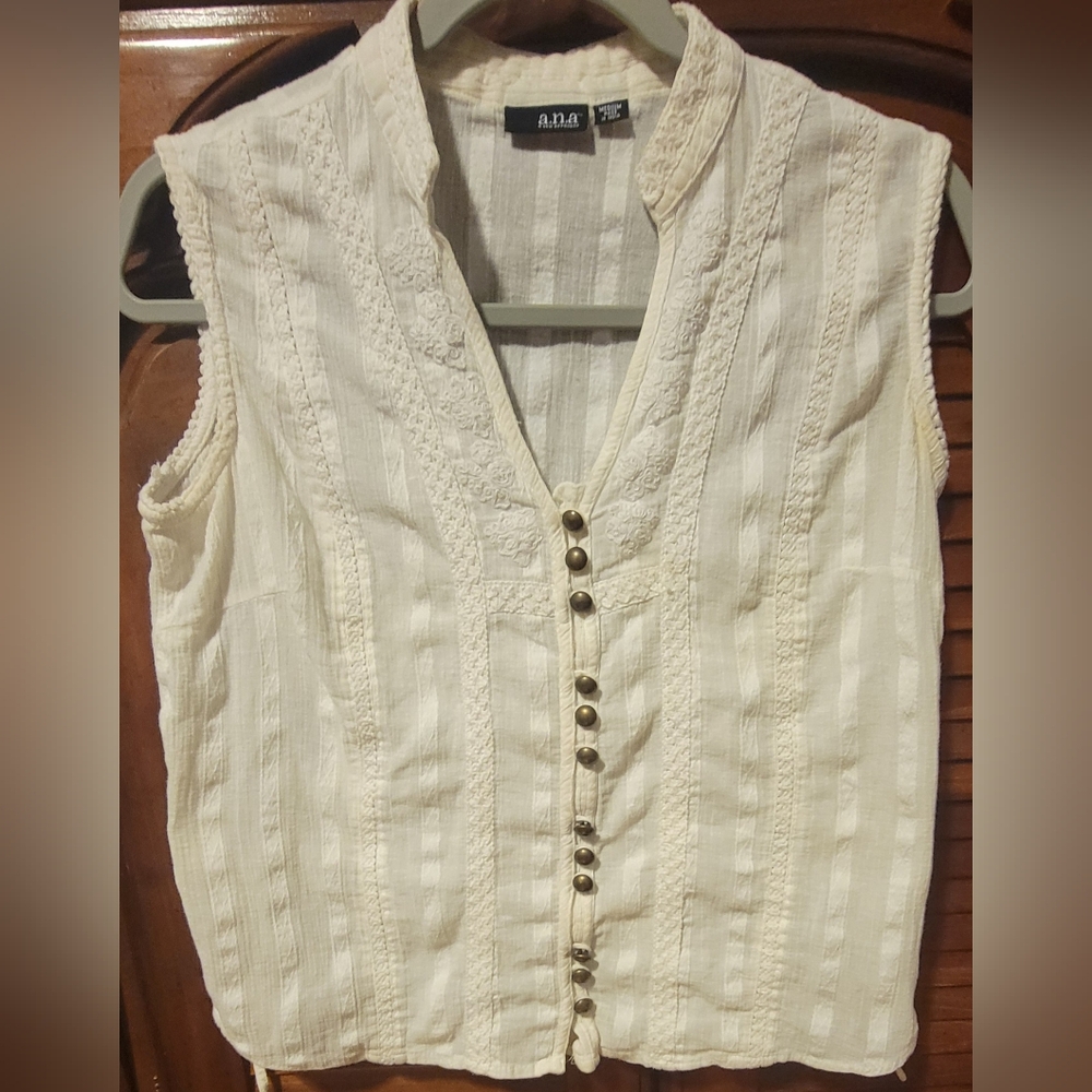 a.n.a Off White Sleeveless